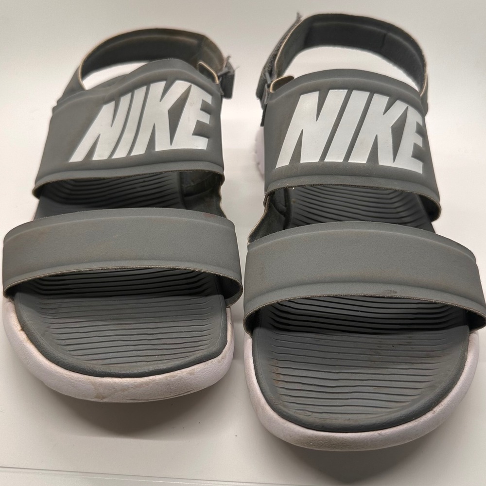 Nike‎ Women's Sandals Size 10 Gray White Athleisure Comfort Slides Casual Shoes